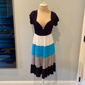 Color-block jersey dress
